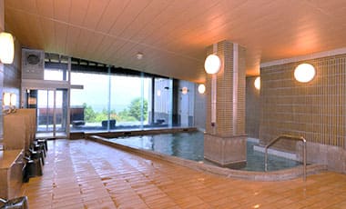 Public bath Yuraku with separate open air bath